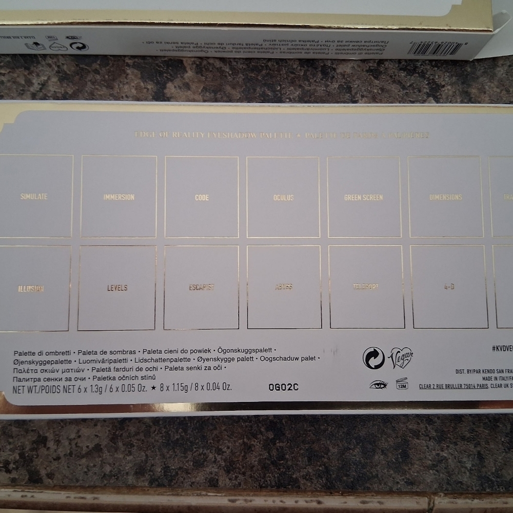 Eyeshadow Palette - Multicolor - Picture 7 of 9